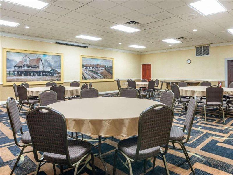 Quality Inn And Suites Palatka Riverfront Extérieur photo