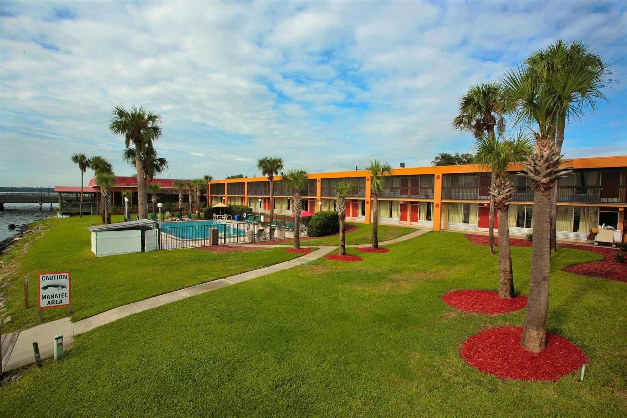 Quality Inn And Suites Palatka Riverfront Extérieur photo